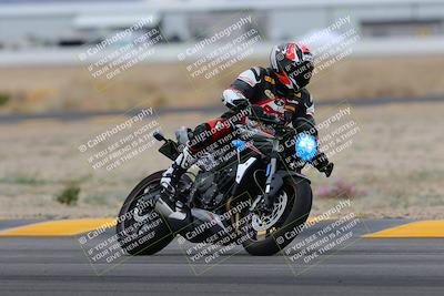 media/Jan-14-2023-SoCal Trackdays (Sat) [[497694156f]]/Turn 4 Set 2 (1030am)/